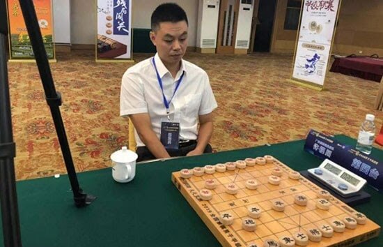 kỳ thủ hứa ngân xuyên